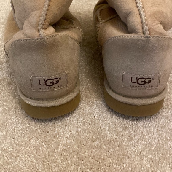 Ugg Boots - Picture 3 of 8